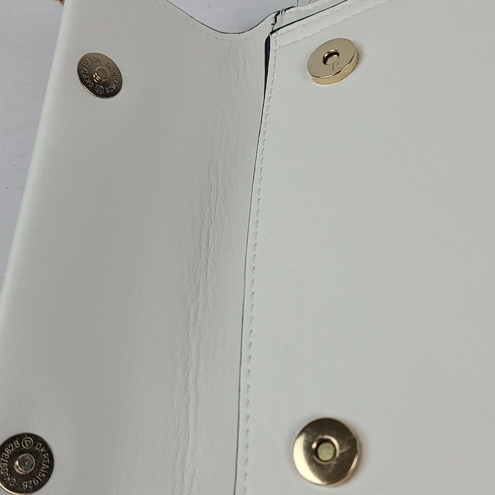 Pearl Clutch White Cream Purse Handbag w/ Gold Chain - Picture 5 of 7